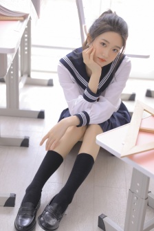 年轻的女教师免费观看
